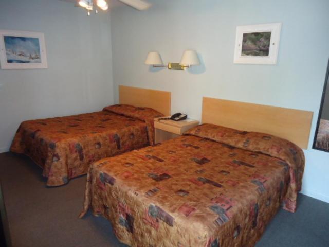 Sacre-Coeur Hotel - Motel Coronet מראה חיצוני תמונה